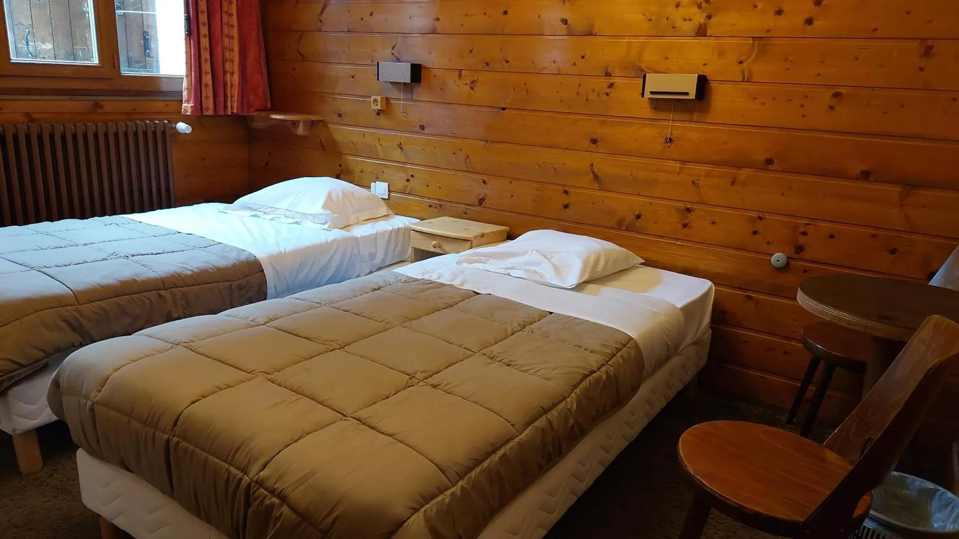 Hotel Bergerie Châtel 2*,  France